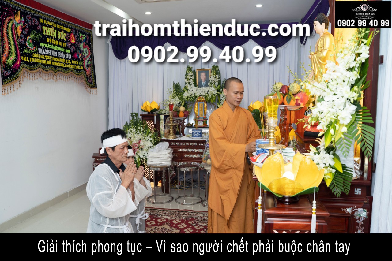 Tại sao đám ma phải đi chân đất? Những bí ẩn phong tục tang lễ Việt Nam